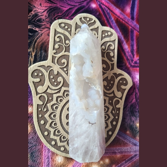 White Druzy Agate Tower - Picture 7 of 7